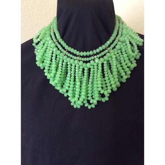 Accessories - 💐Host Pick🌷Beaded Necklace w/earrings